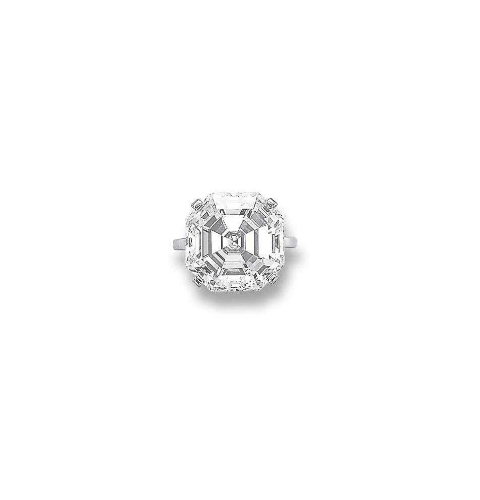 A VERY IMPORTANT DIAMOND RING