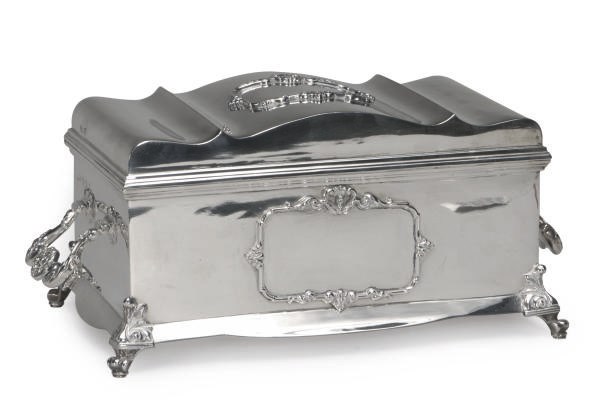A GEORGE V SILVER CASKET WITH HINGED COVER,