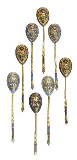 A GROUP OF THREE SILVER-GILT AND CLOISONNÉ ENAMELED TEASPOONS,