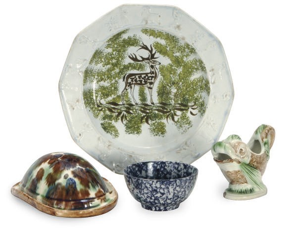 A GROUP OF STAFFORDSHIRE POTTERY CREAMWARE AND PEARLWARE WARES,