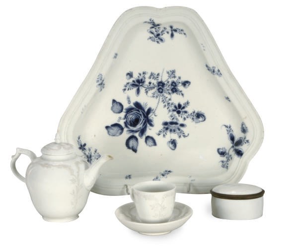 A GROUP OF GERMAN AND CONTINENTAL PORCELAIN WARES,