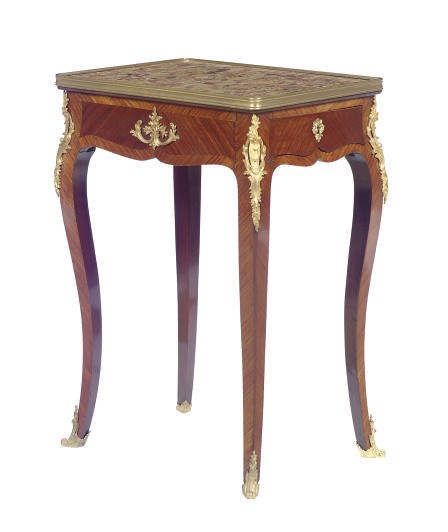 A FRENCH ORMOLU-MOUNTED BOIS SATINEE SIDE TABLE,