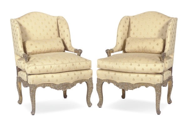A PAIR OF FRENCH GILTWOOD AND DAMASK-UPHOLSTERED FAUTEUILS,
