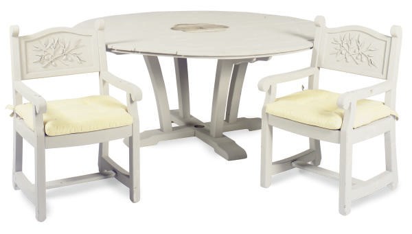 A TEAK ROUND DINING TABLE TOGETHER WITH EIGHT ARMCHAIRS,