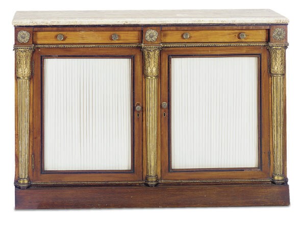 AN ENGLISH BRASS-MOUNTED MAHOGANY AND PARCEL-GILT SIDE CABINET,