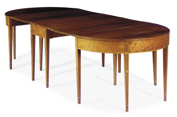 AN AMERICAN FEDERAL INLAID MAPLE DINING TABLE,
