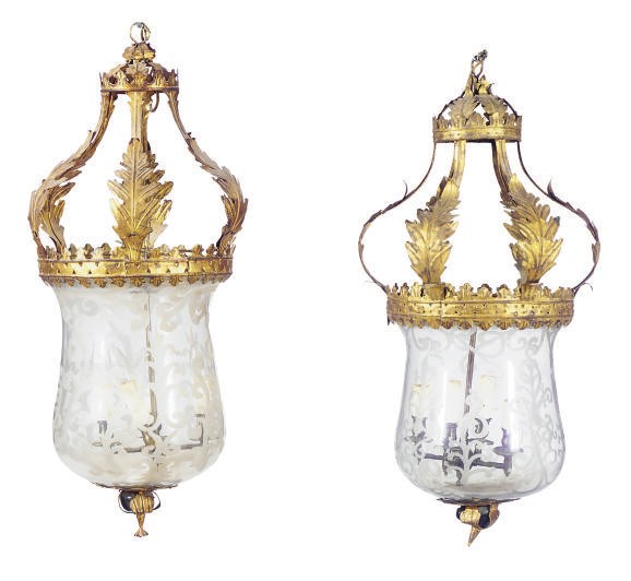 A PAIR OF GILT-METAL MOUNTED ETCHED-GLASS LANTERNS,