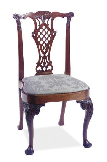 AN ENGLISH WALNUT SIDE CHAIR,