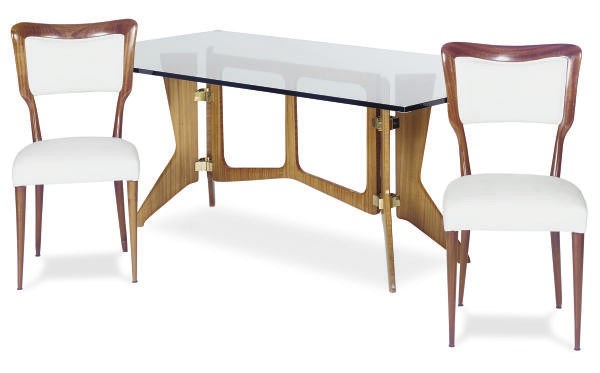 AN ITALIAN DINING SUITE,