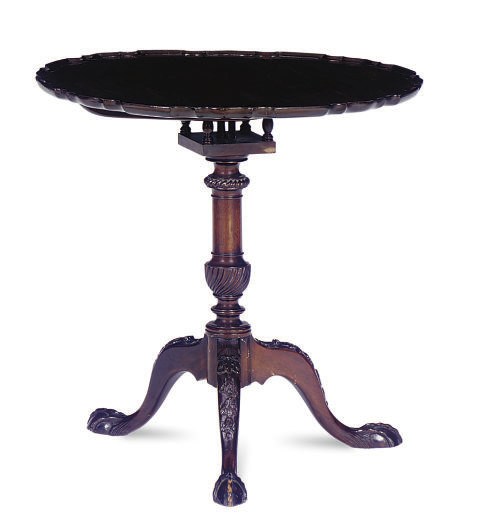 A MAHOGANY PIE-CRUST TILT-TOP TRIPOD TEA TABLE