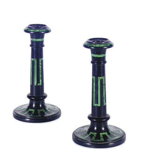 A PAIR OF SLATE AND MALACHITE CANDLESTICKS,