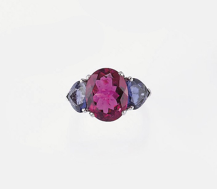 ANELLO IN PLATINO CON RUBELLITE E IOLITI