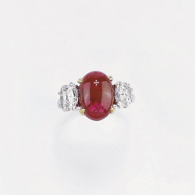 ANELLO CON RUBINO E DIAMANTI
