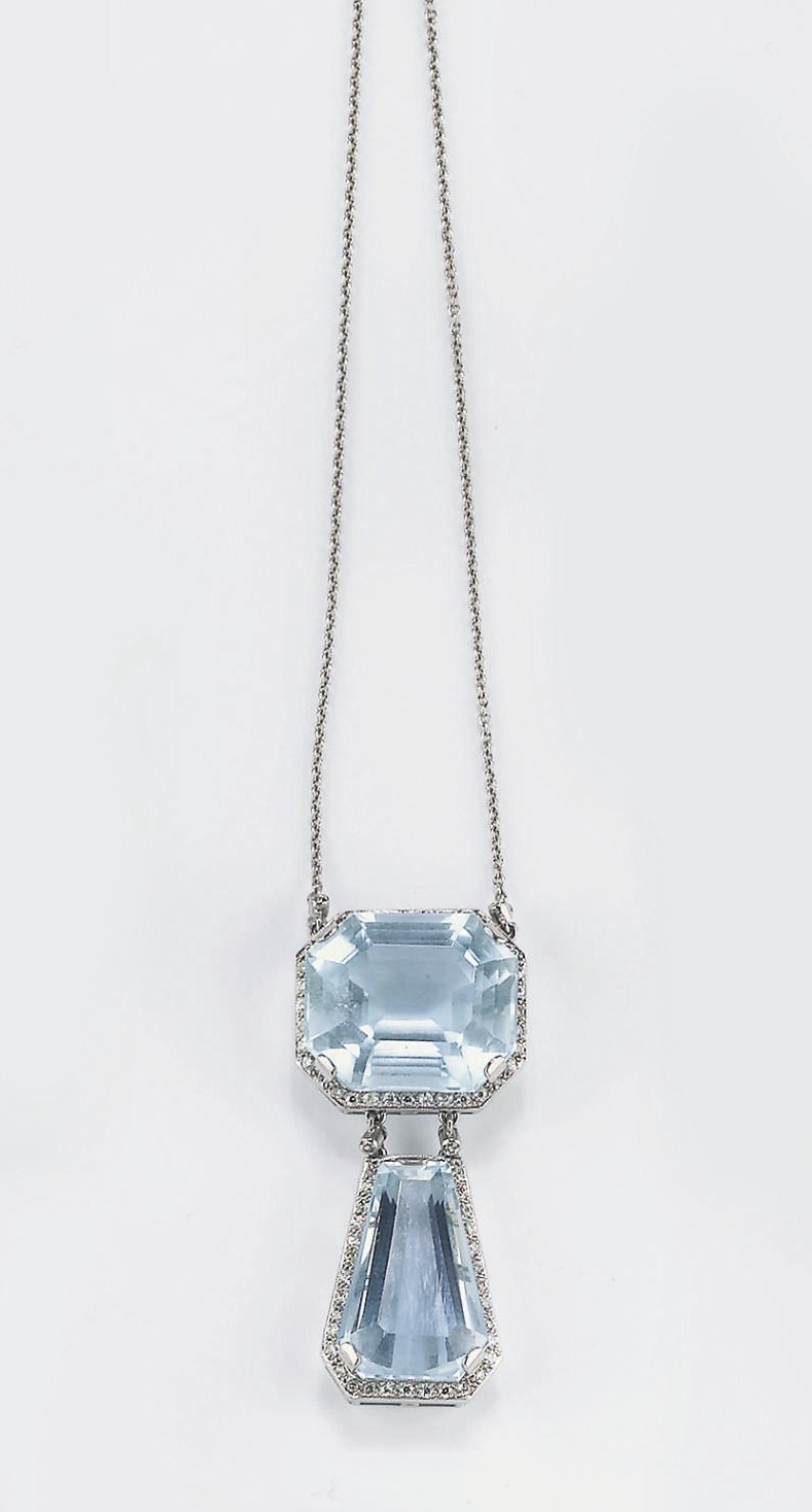 GIROCOLLO IN PLATINO, ACQUAMARINE E DIAMANTI