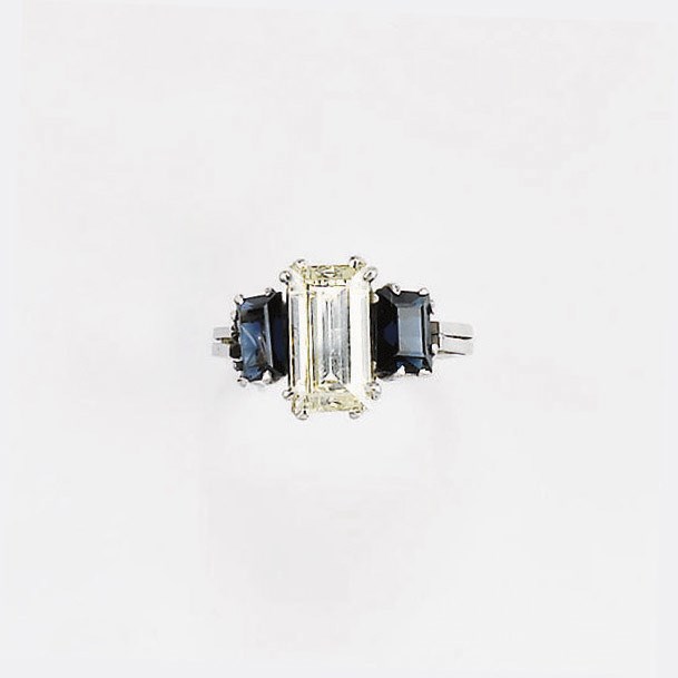ANELLO CON DIAMANTE E ZAFFIRI