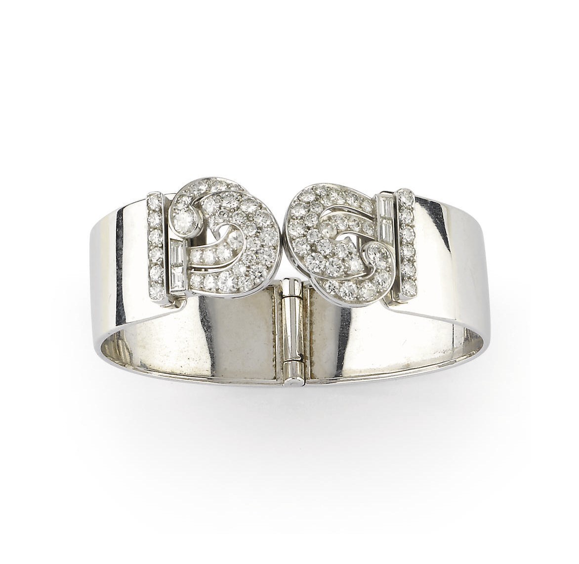 BRACCIALE RIGIDO IN ORO E DIAMANTI, FIRMATO BULGARI