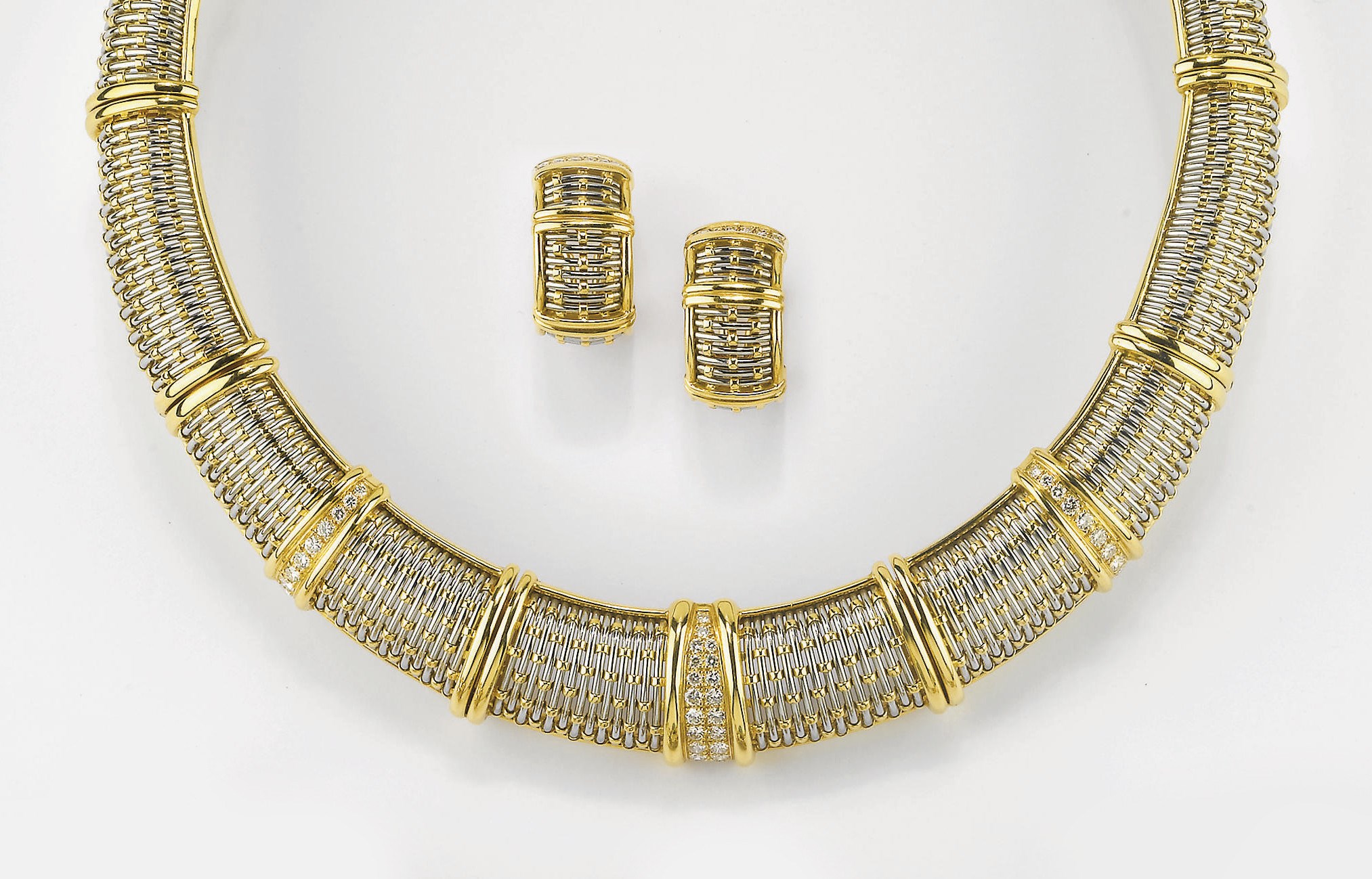 DEMI PARURE "VISION" IN ORO E BRILLANTI, FIRMATA CARTIER