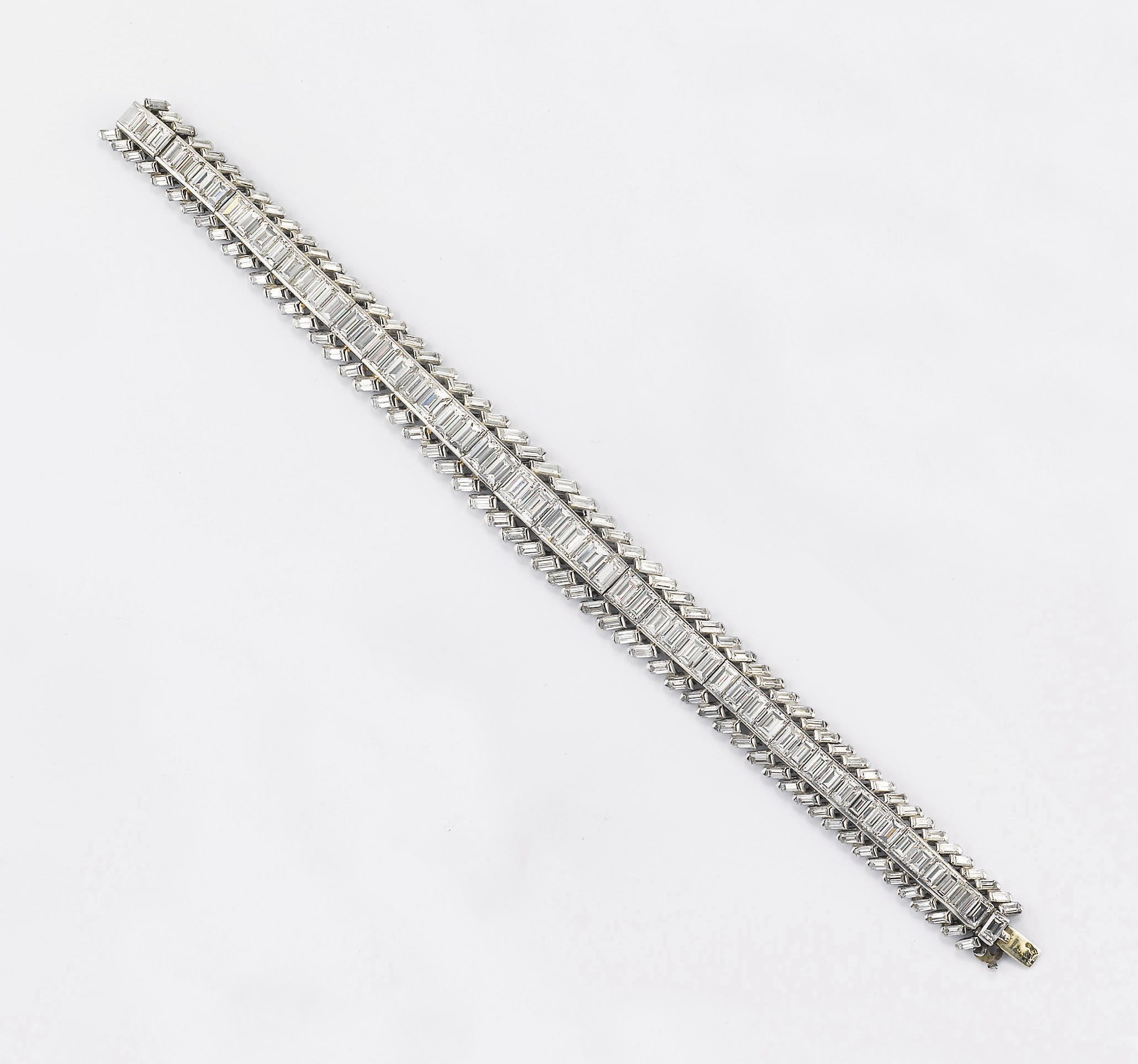 BRACCIALE ART DECO IN DIAMANTI, FIRMATO CARTIER