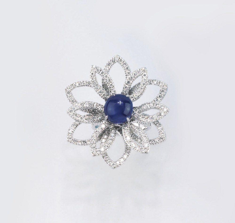 ANELLO CON ZAFFIRO STELLATO E BRILLANTI, FIRMATO MICHELE DELLA VALLE