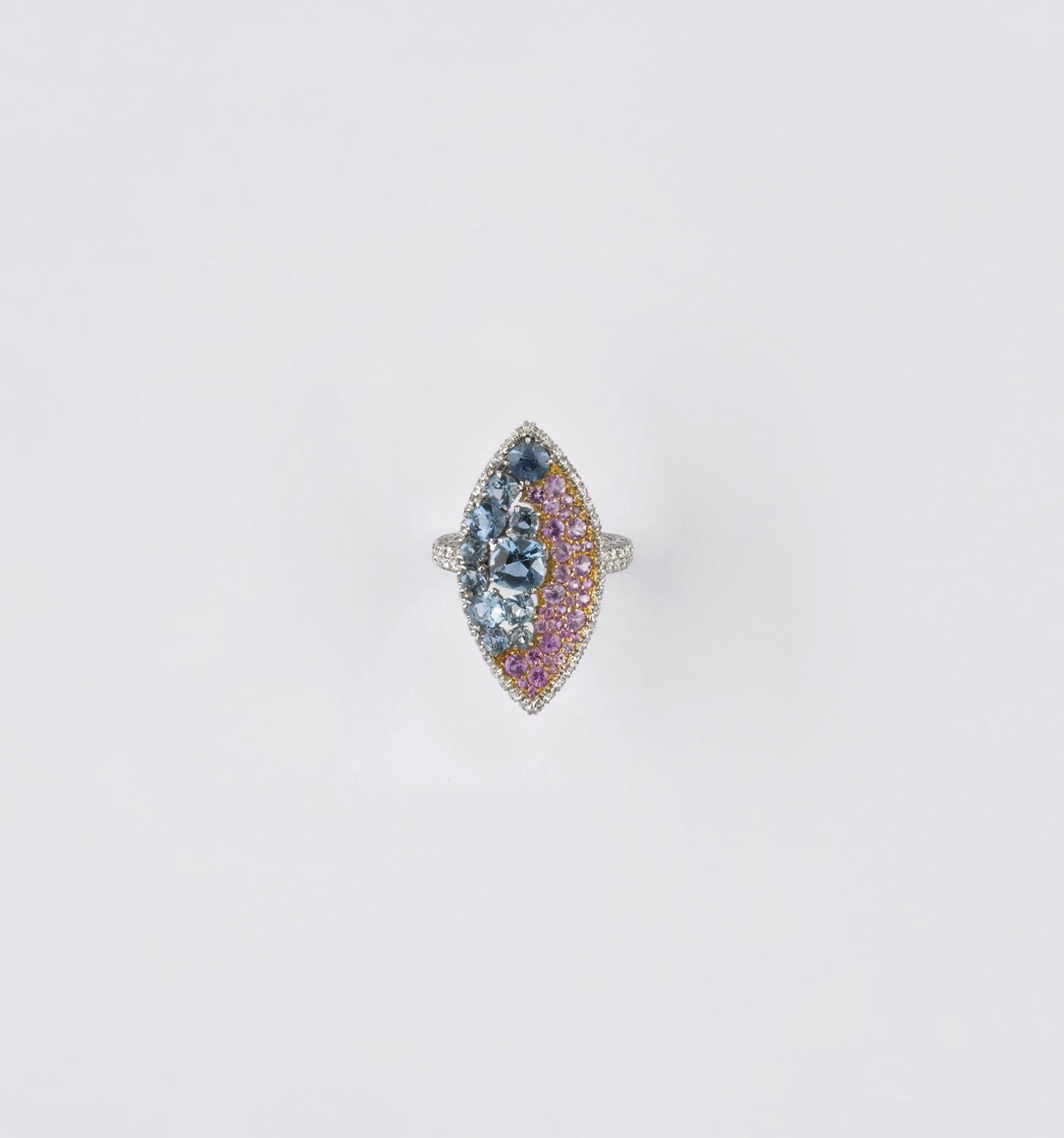 ANELLO IN ACQUAMARINE E ZAFFIRI ROSA, FIRMATO MICHELE DELLA VALLE