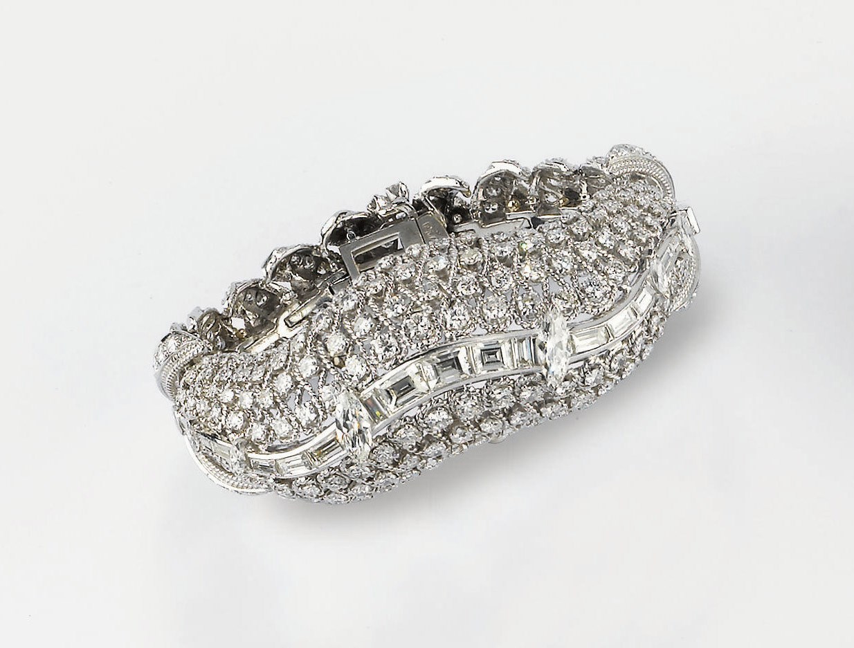 BRACCIALE IN PLATINO E DIAMANTI, FIRMATO WEBB