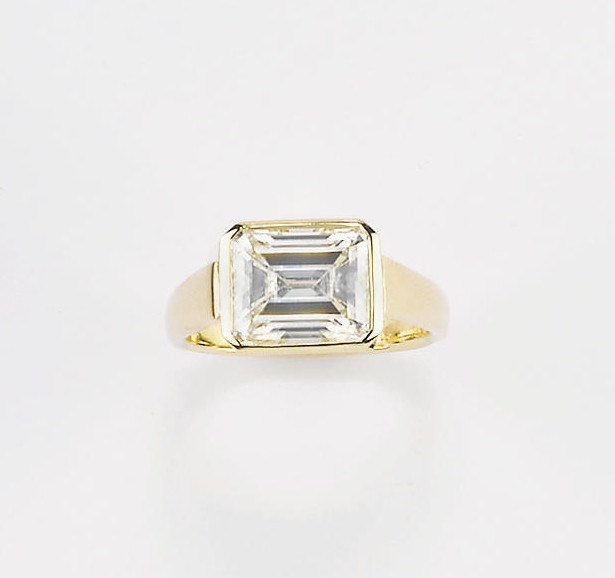 ANELLO CON DIAMANTE OTTAGONALE