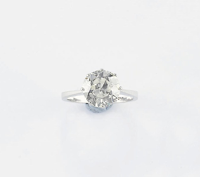 ANELLO CON BRILLANTE TAGLIO VECCHIO