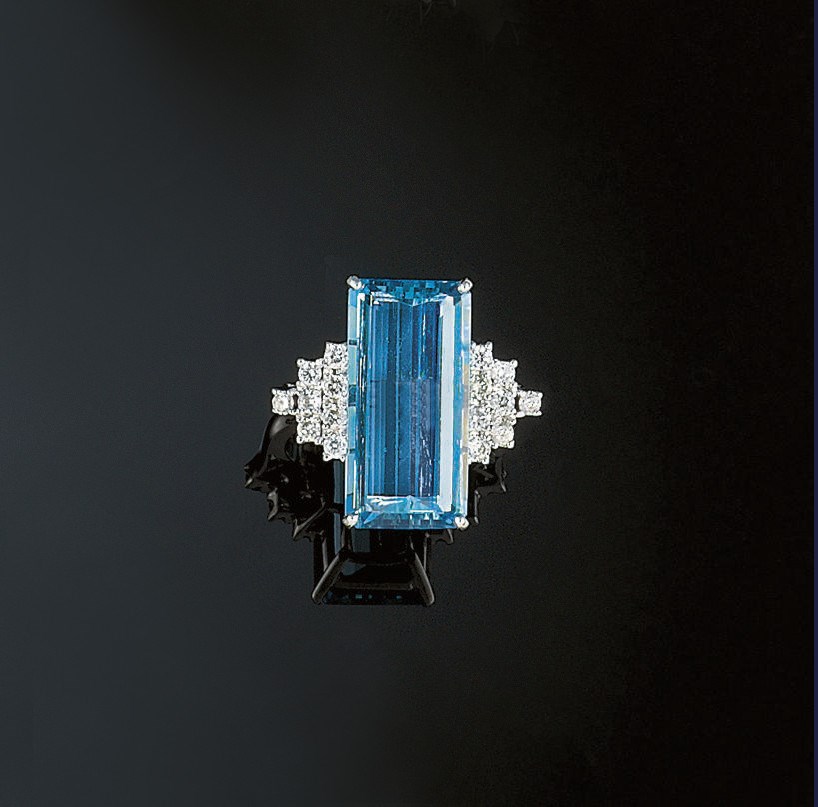 An aquamarine and diamond ring