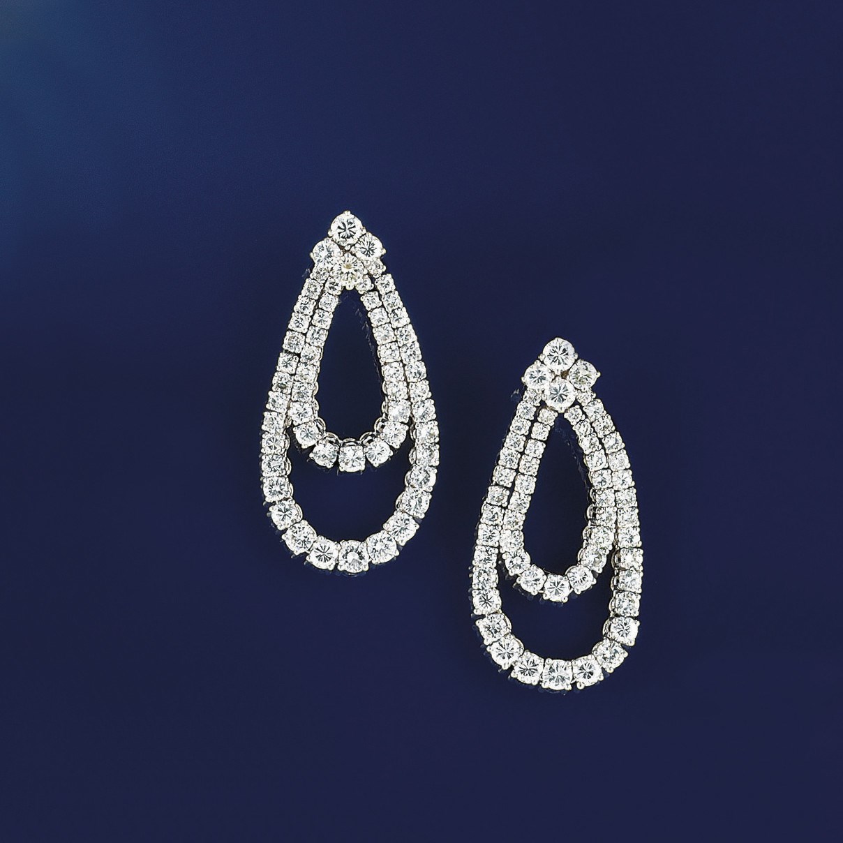 A pair of diamond earpendants