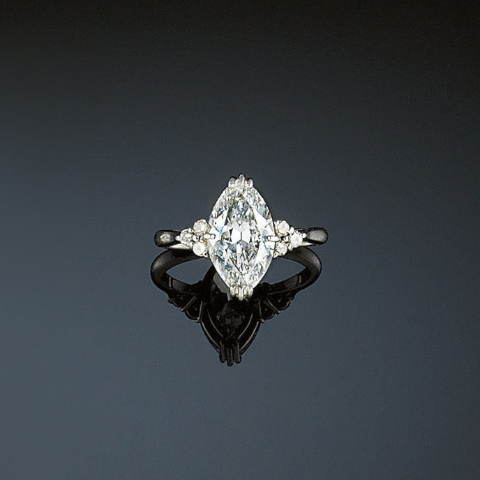 A diamond single stone ring