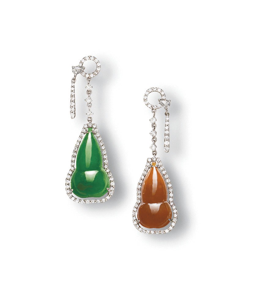 A PAIR OF JADEITE AND DIAMOND EAR PENDANTS