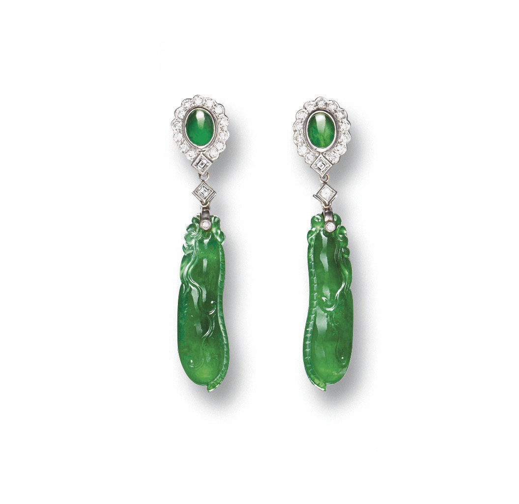 A PAIR OF JADEITE AND DIAMOND EAR PENDANTS