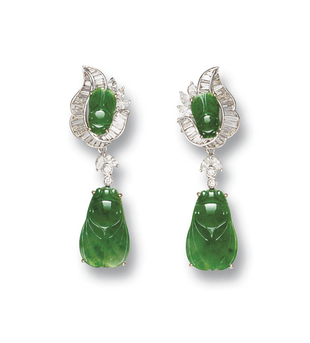 A PAIR OF JADEITE AND DIAMOND EAR PENDANTS