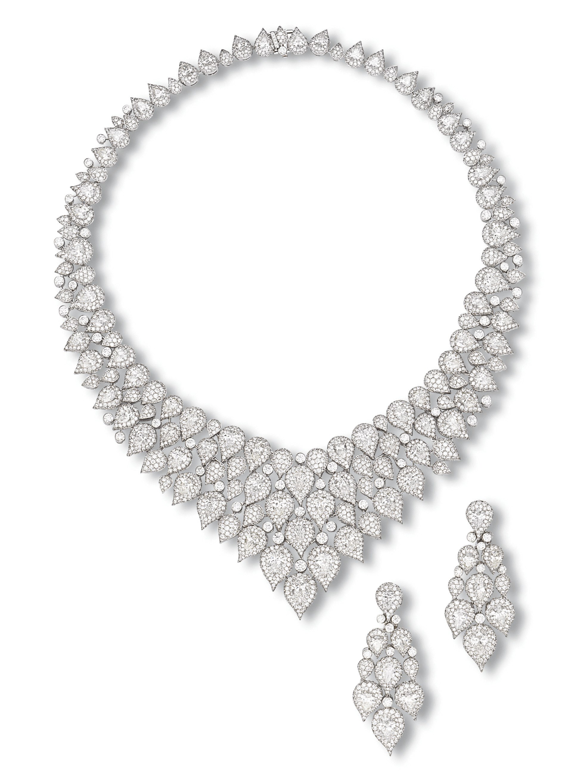 A SUITE OF DIAMOND JEWELLERY
