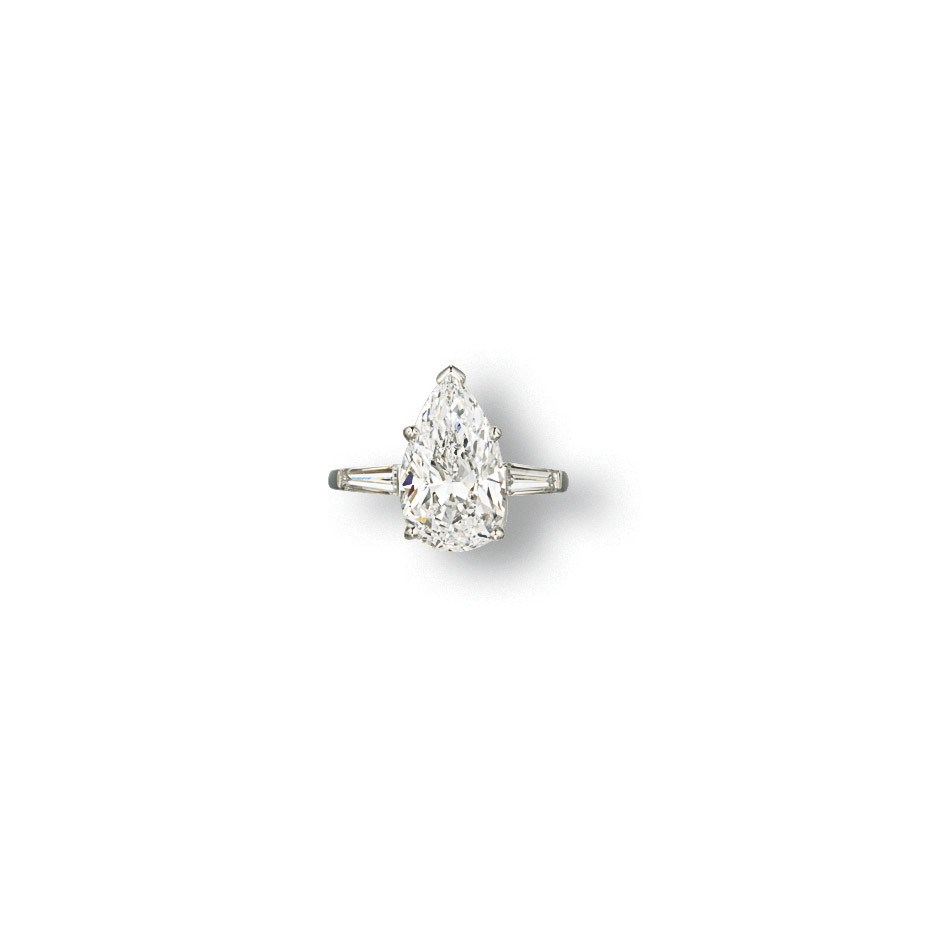 A DIAMOND RING, BY VAN CLEEF & ARPELS
