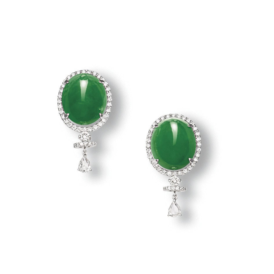 A PAIR OF JADEITE AND DIAMOND EAR PENDANTS
