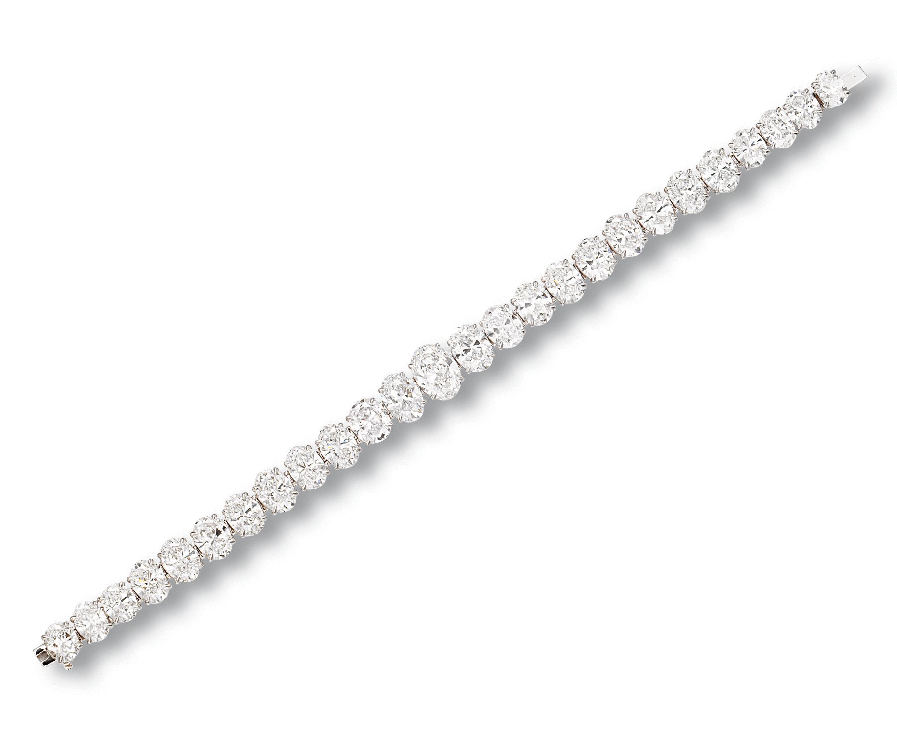 A DIAMOND LINE BRACELET