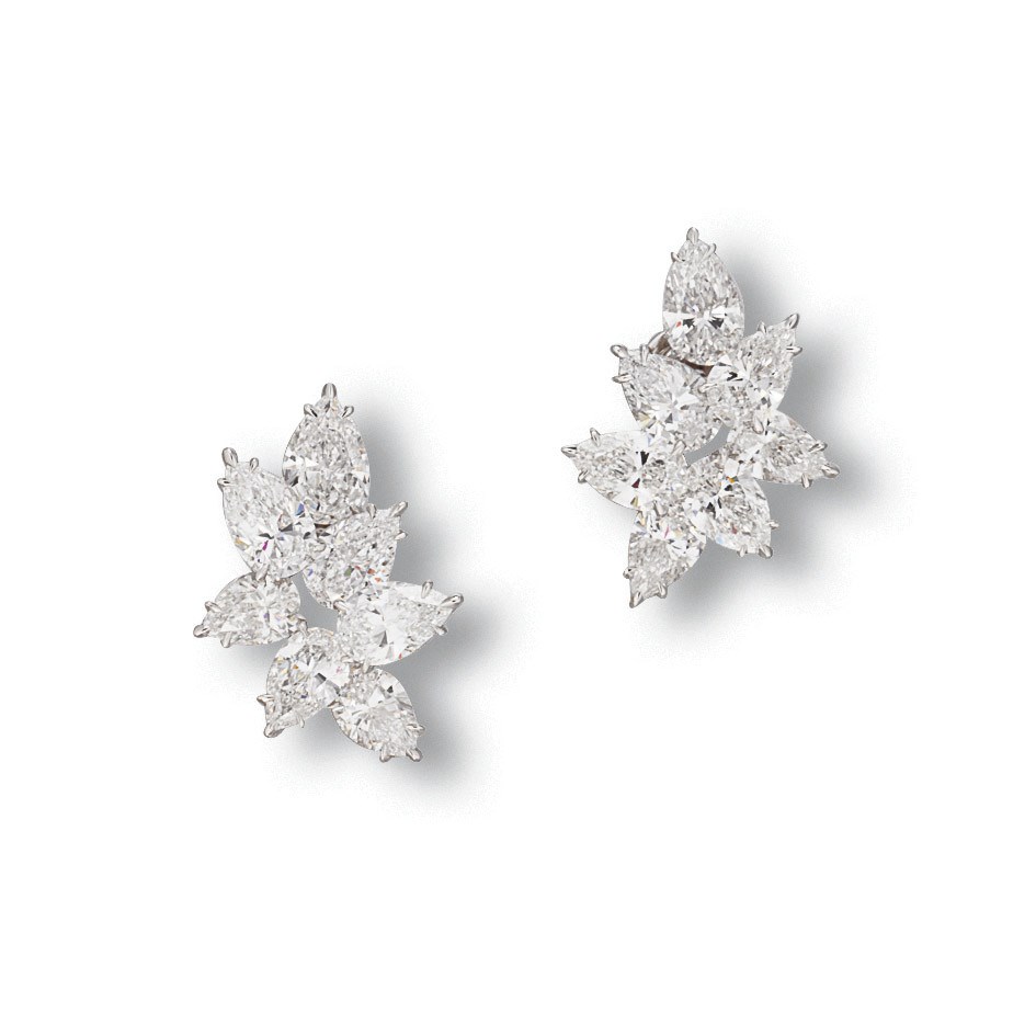 A PAIR OF DIAMOND EAR CLIPS