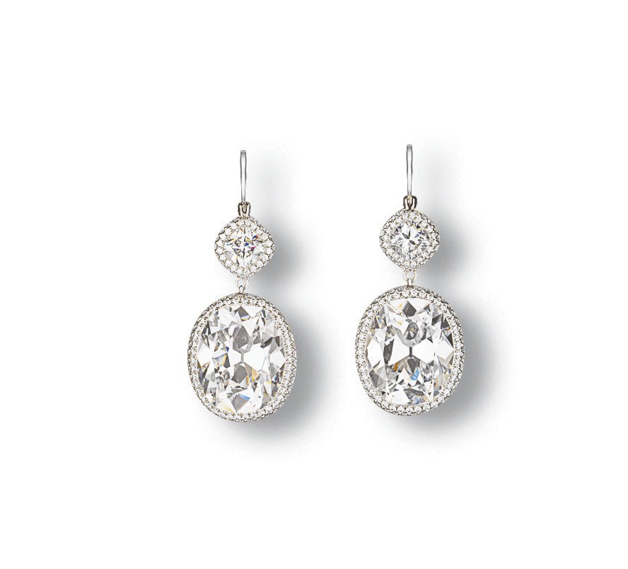 AN IMPORTANT PAIR OF DIAMOND EAR PENDANTS