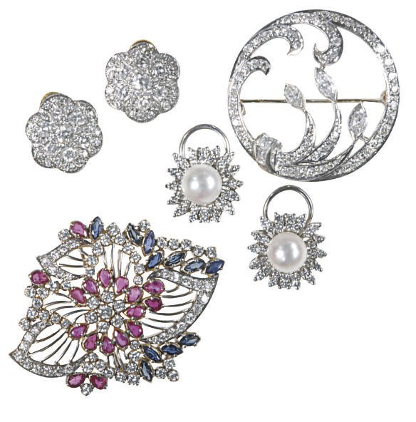 A GROUP OF MULTI-GEM, DIAMOND, PLATINUM AND GOLD JEWELRY