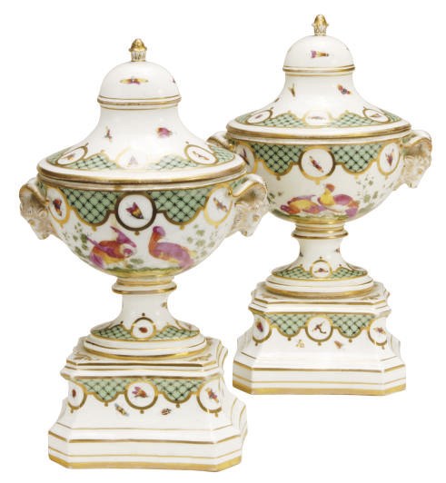 A PAIR OF POLISH CHELSEA-STYLE VASES AND COVERS ON FIXED STANDS,
