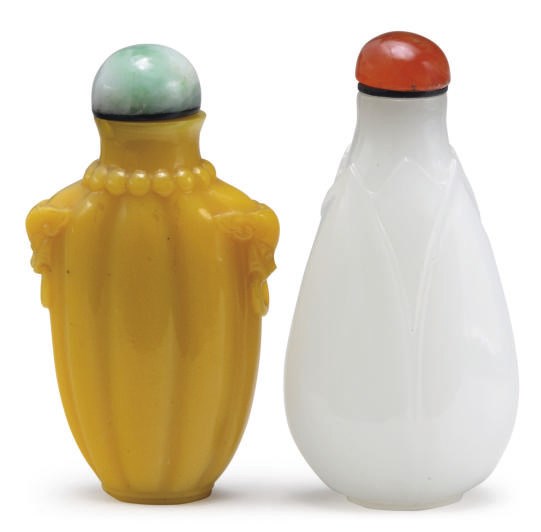TWO CHINESE GLASS SNUFF BOTTLES,**