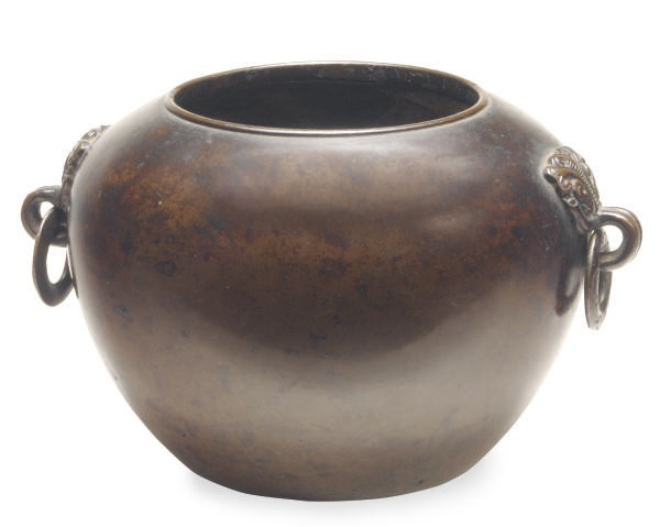 A CHINESE BRONZE SMALL TWO-HANDLED BOWL,