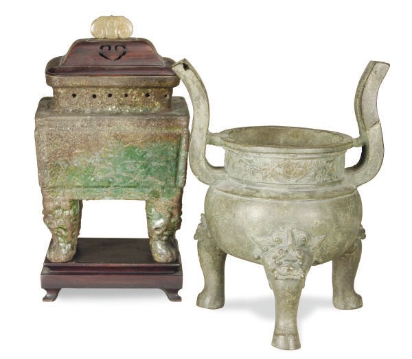 A CHINESE BRONZE TRIPOD CENSER,