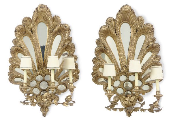 A PAIR OF CONTINENTAL GILTWOOD THREE-BRANCH WALL LIGHTS,