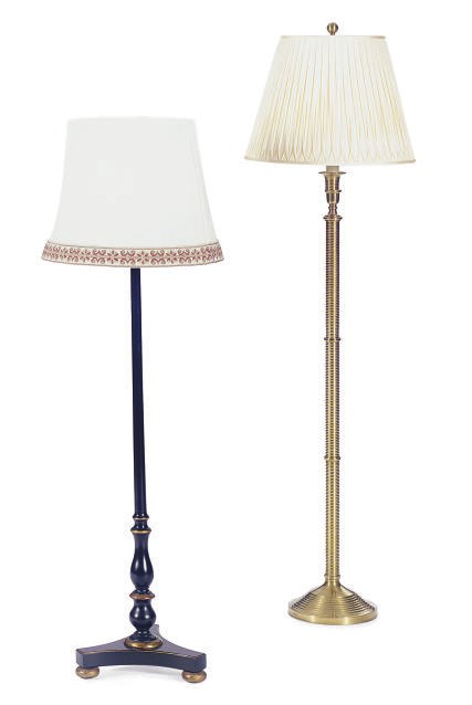 AN EBONIZED AND PARCEL-GILT FLOOR LAMP,