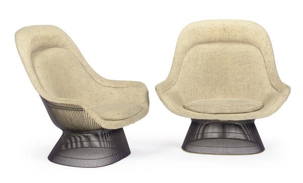 A PAIR OF LOUNGE CHAIRS,