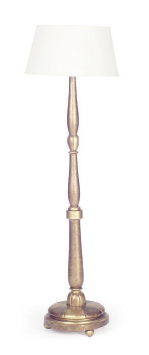 A GILTWOOD FLOOR LAMP,