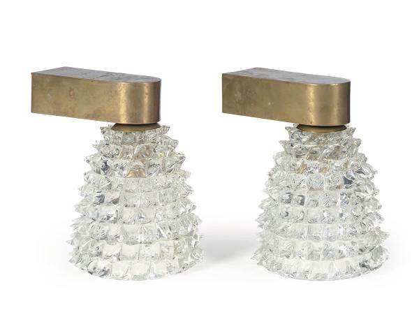 A PAIR OF ITALIAN BRASS AND GLASS WALL LIGHTS,