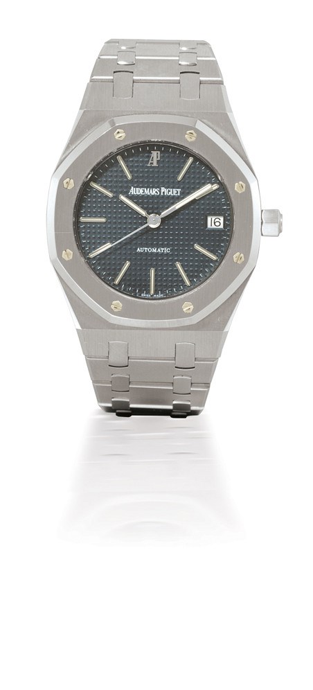 AUDEMARS PIGUET, "ROYAL OAK AUTOMATIC"

STAINLESS STEEL SELF-WINDING BRACELET WATCH WITH SWEEP SECONDS AND DATE DISPLAY